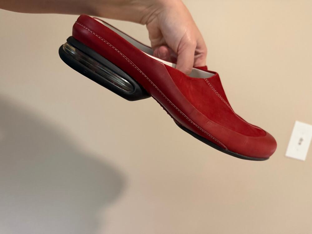 G Series Cole Haan Air Red Leather Slip On Shoes 9.5 B